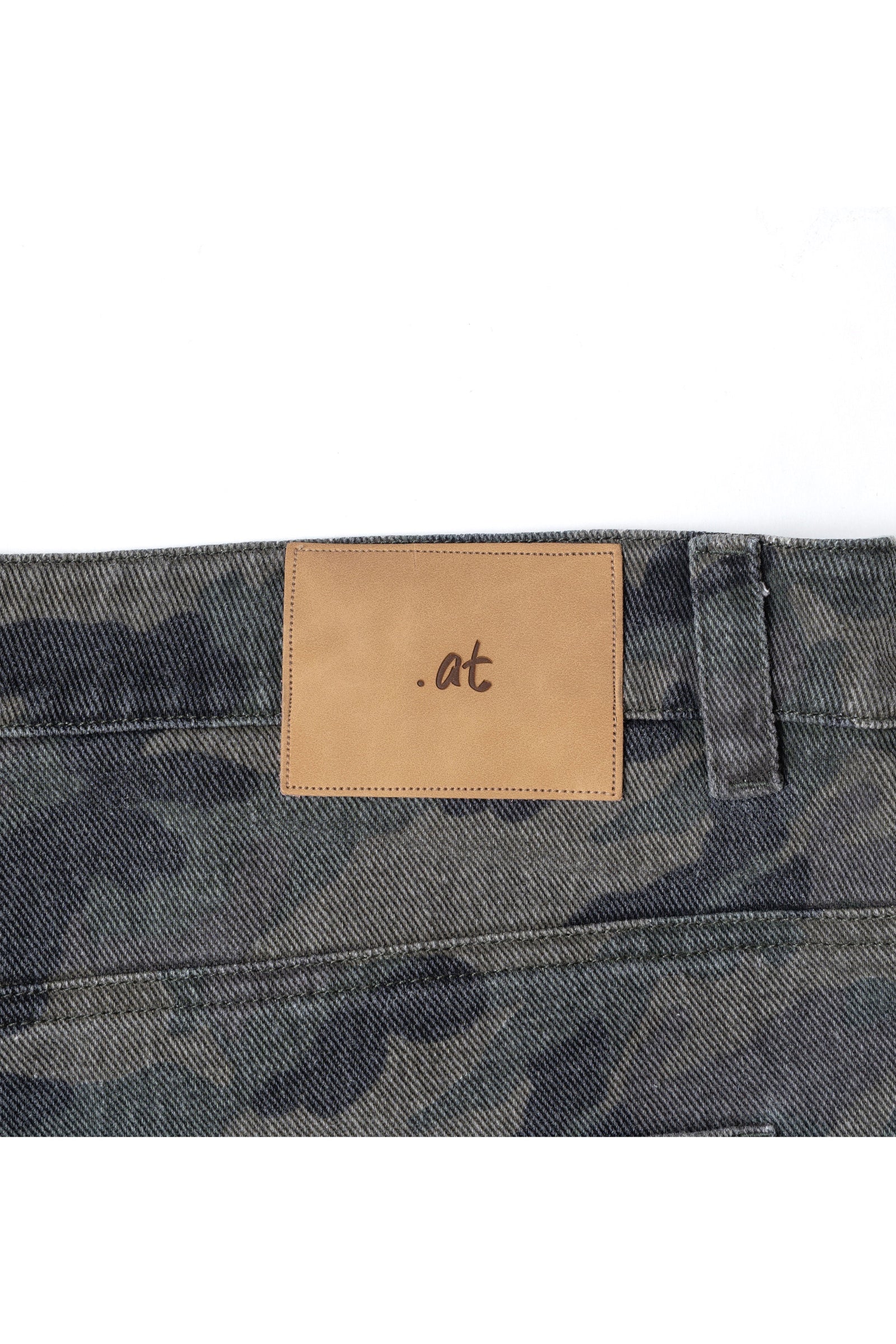 .at - Camouflage Wide Pants - Khaki Camo 03