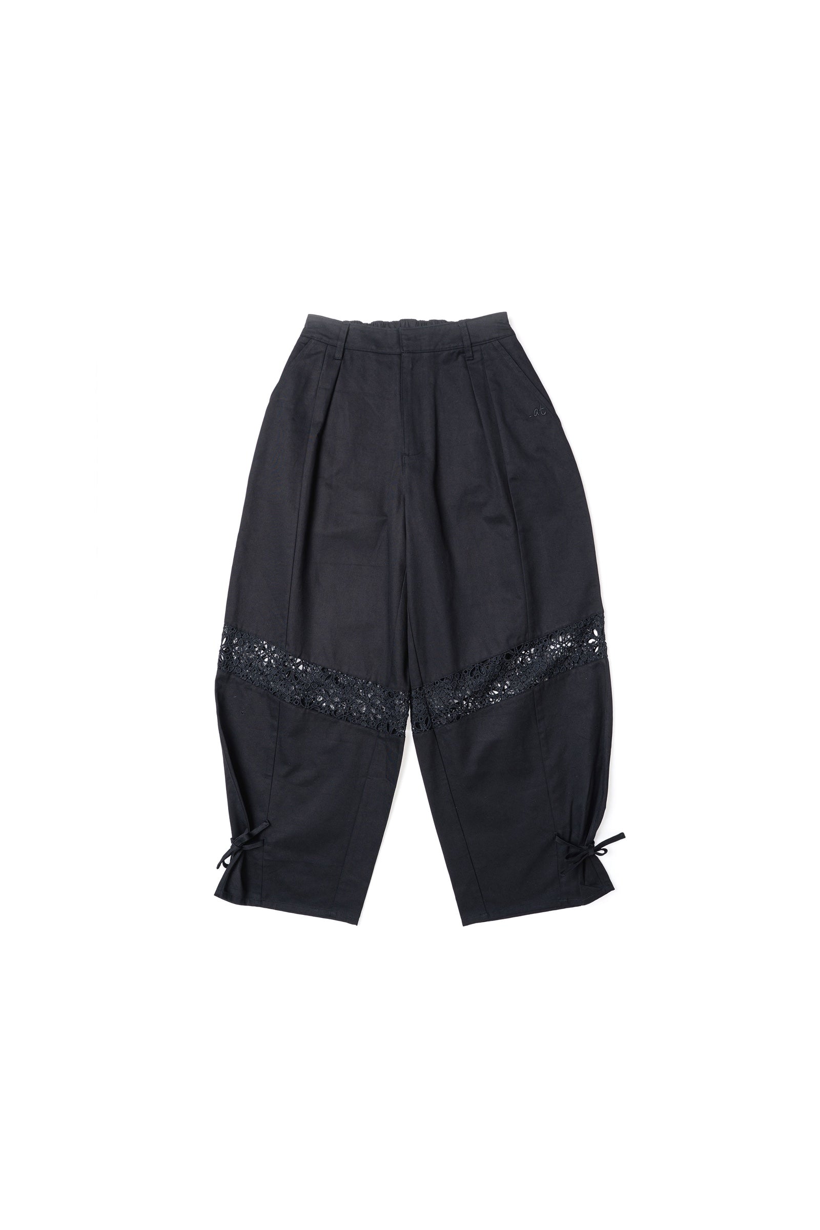 .at - Lace Switching Buggy Pants - Black 01