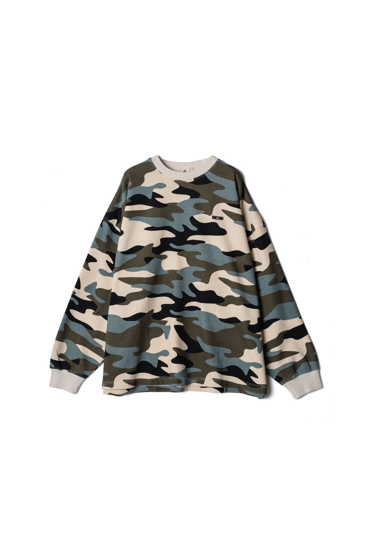 .at - Camouflage Oversize Long Sweatshirt - Camo 01