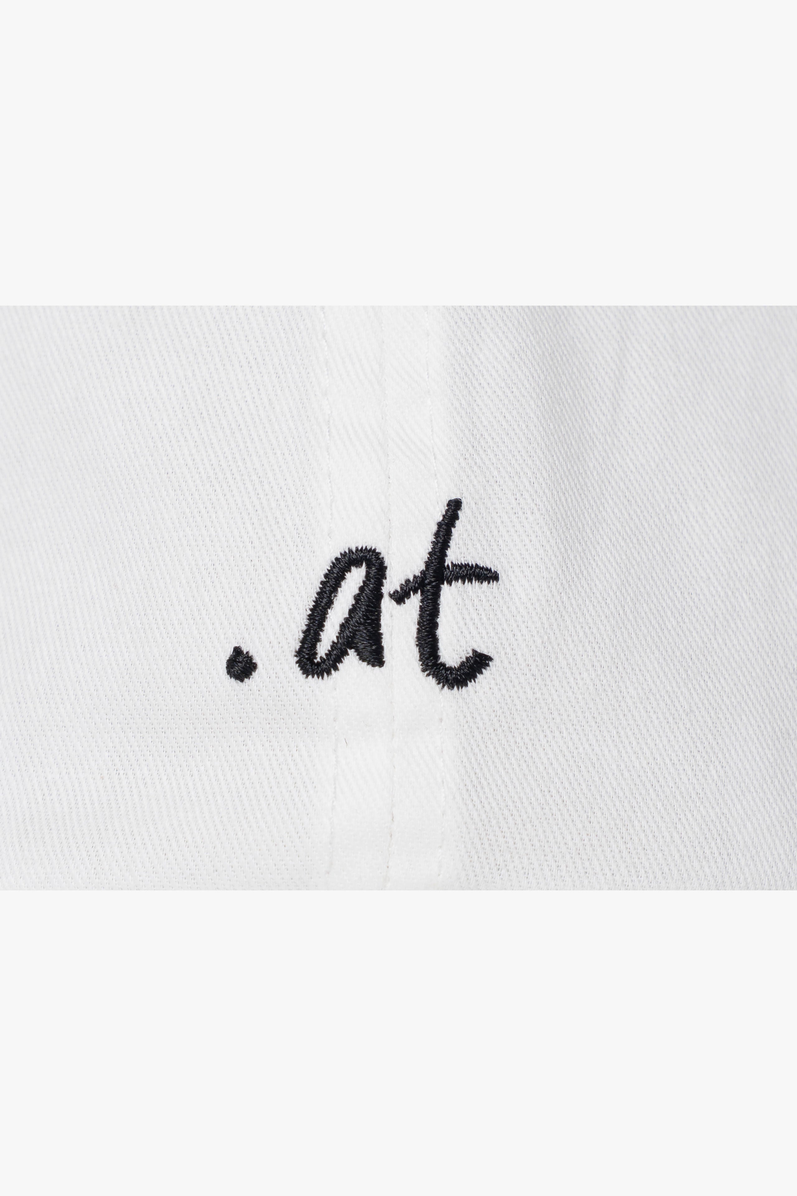 【数量限定】.at-Stripe Tape Logo Cap - White
