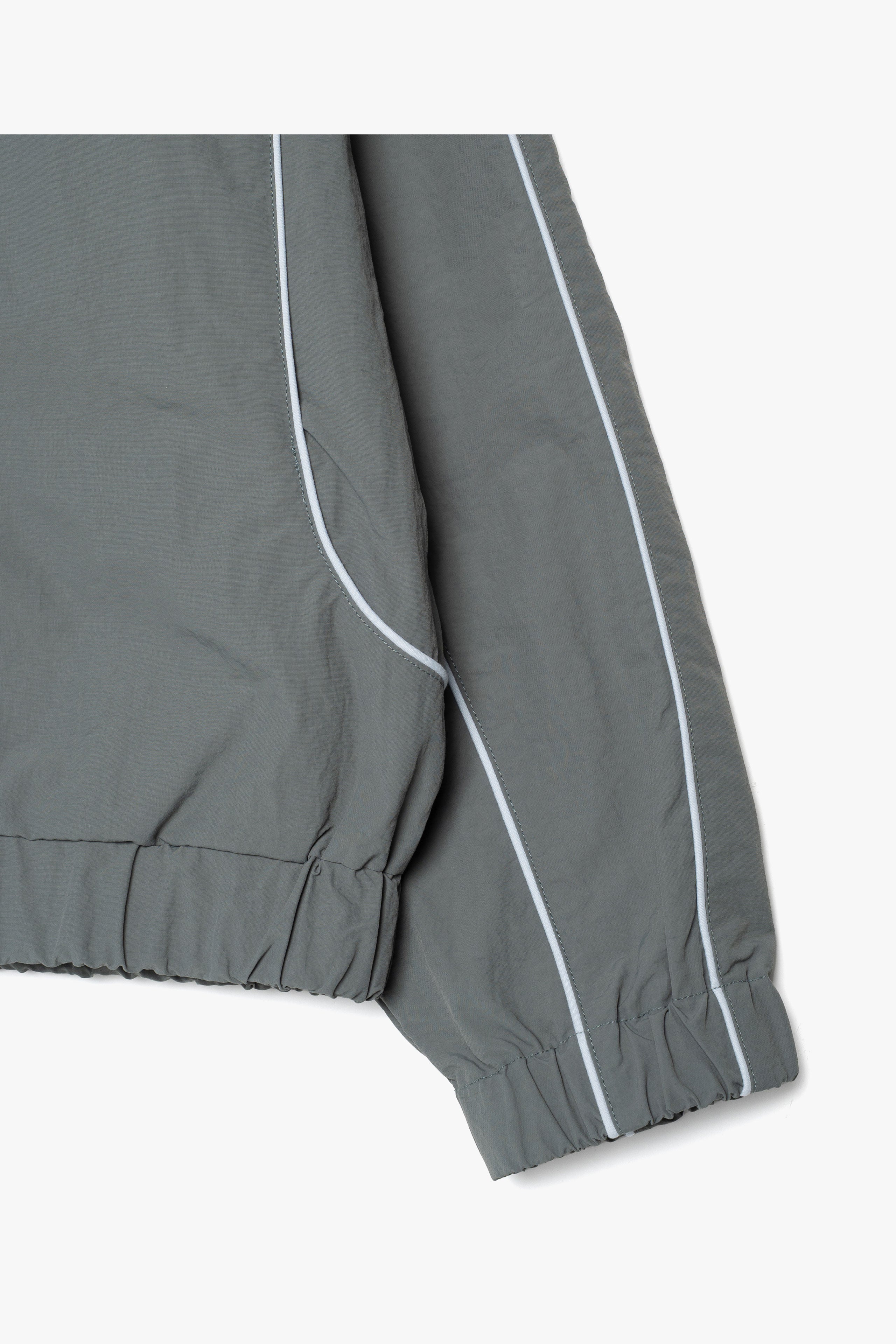 【数量限定】.at-Nylon Piping Moutain Jacket - Khaki