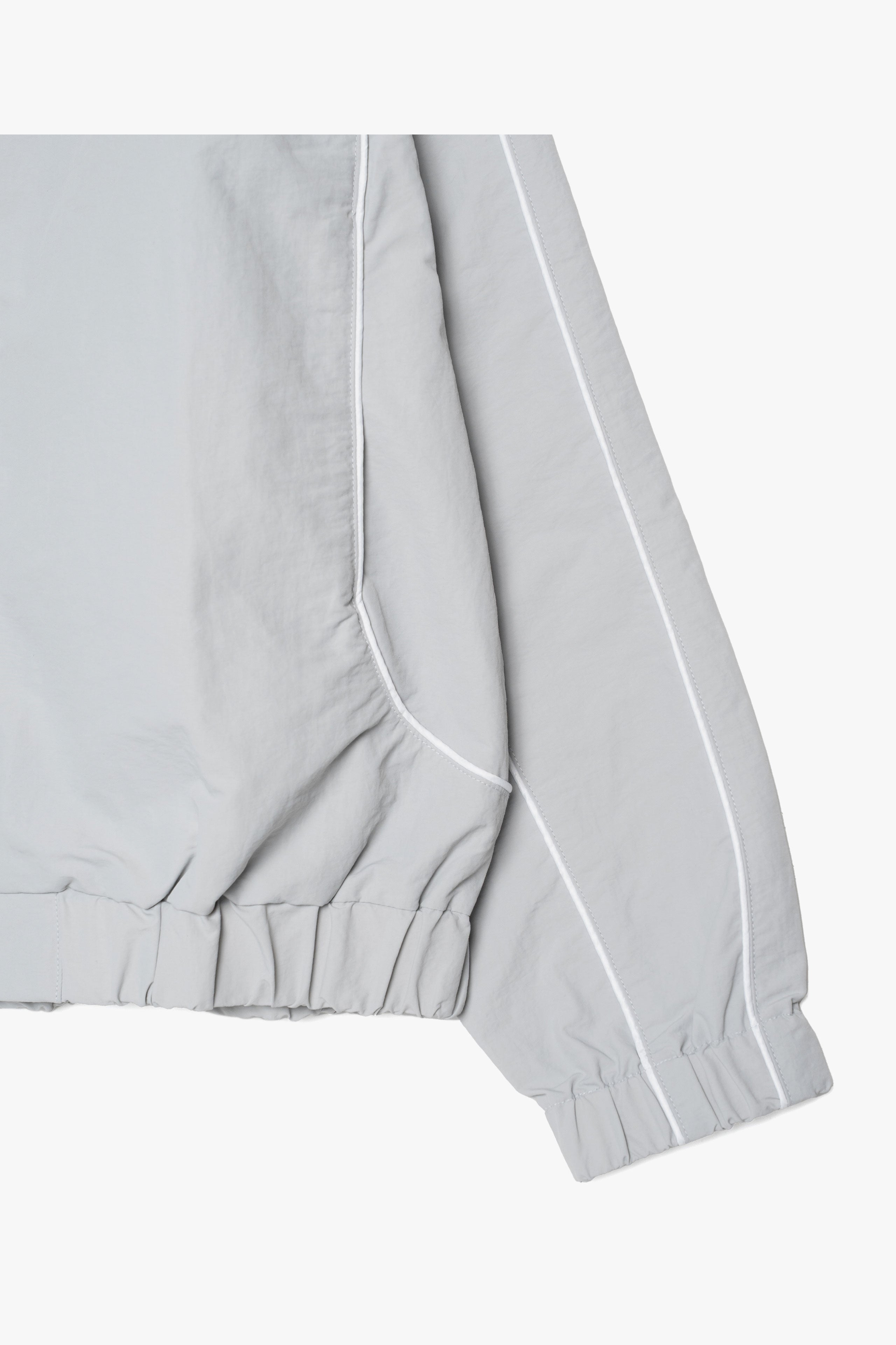 【数量限定】.at-Nylon Piping Moutain Jacket - Gray