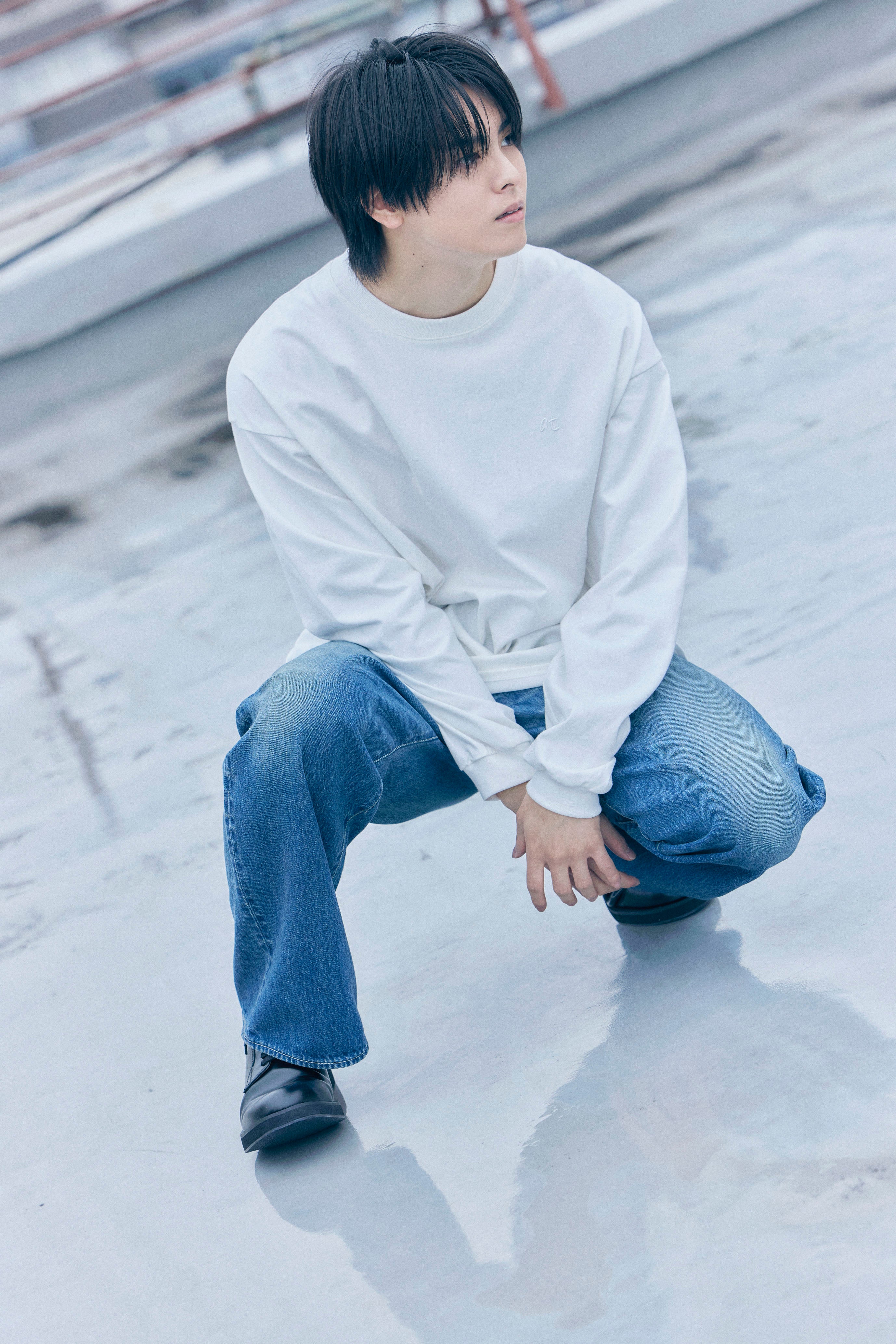 .at-Stripe Tape Long Sleeve T-Shirt - White