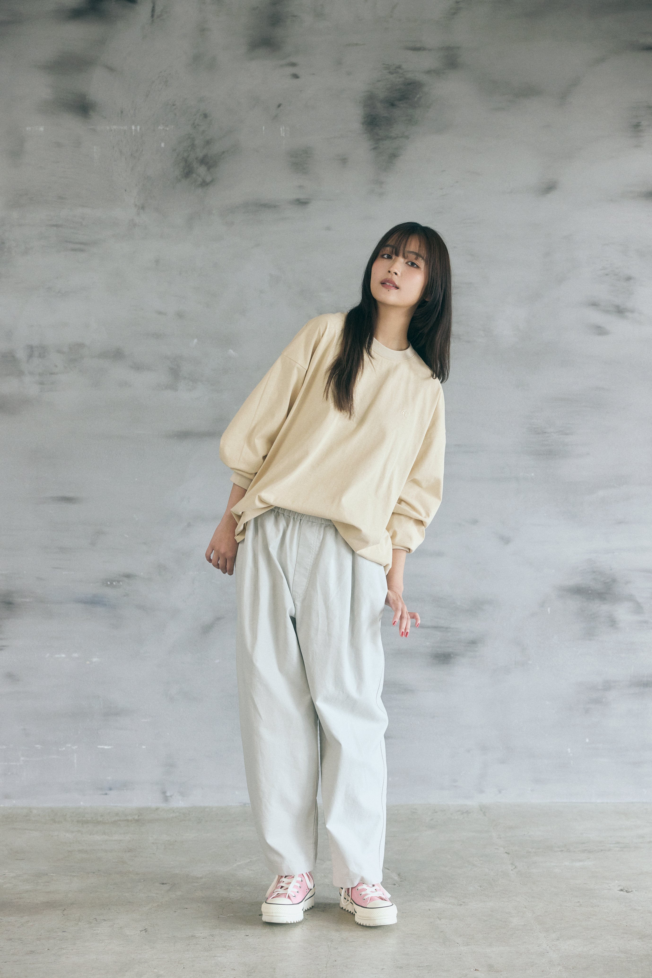 【数量限定】.at-Stripe Tape Long Sleeve T-Shirt - Beige