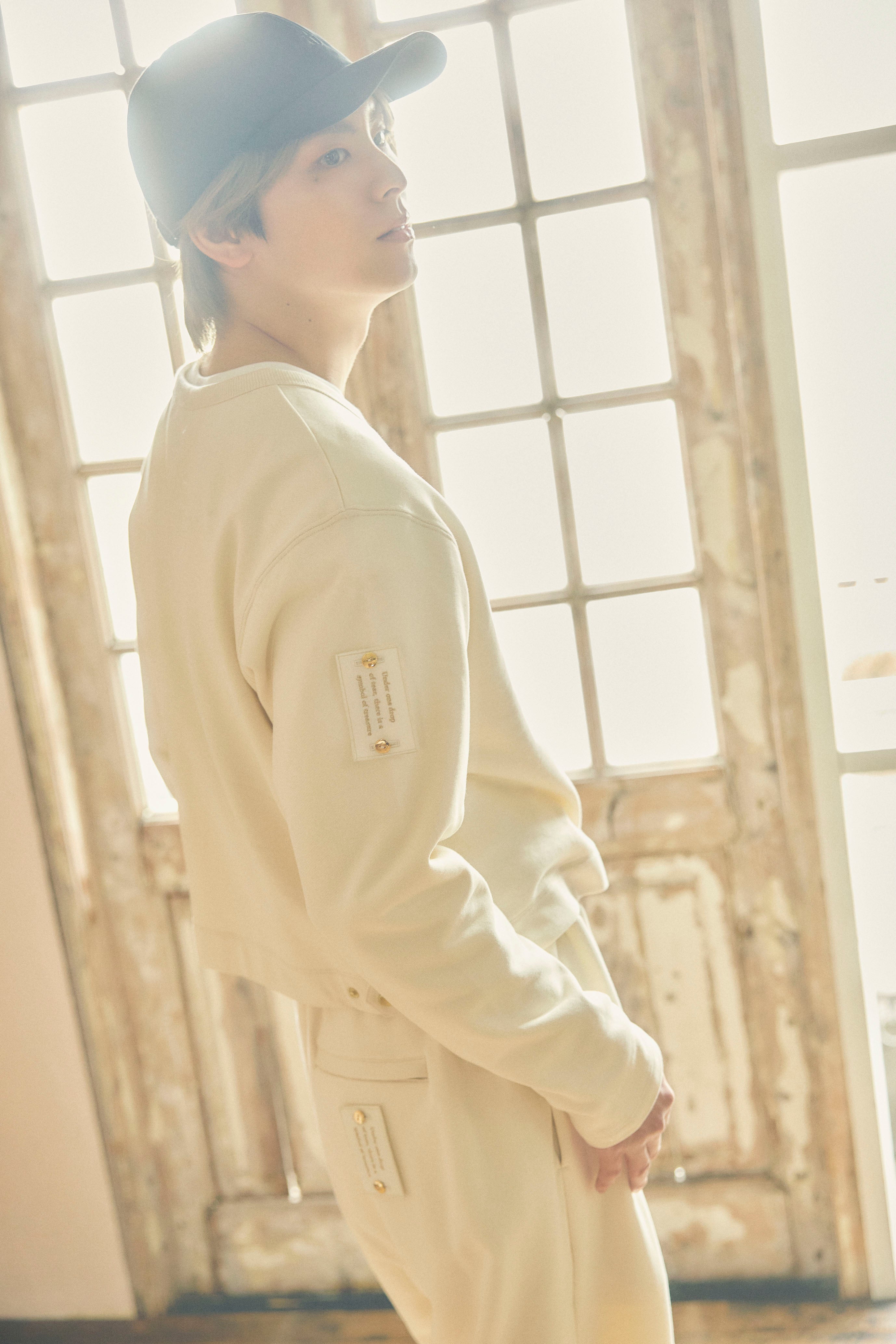 .at-Set Patch Zip-up Sweat Blouson - Ecru