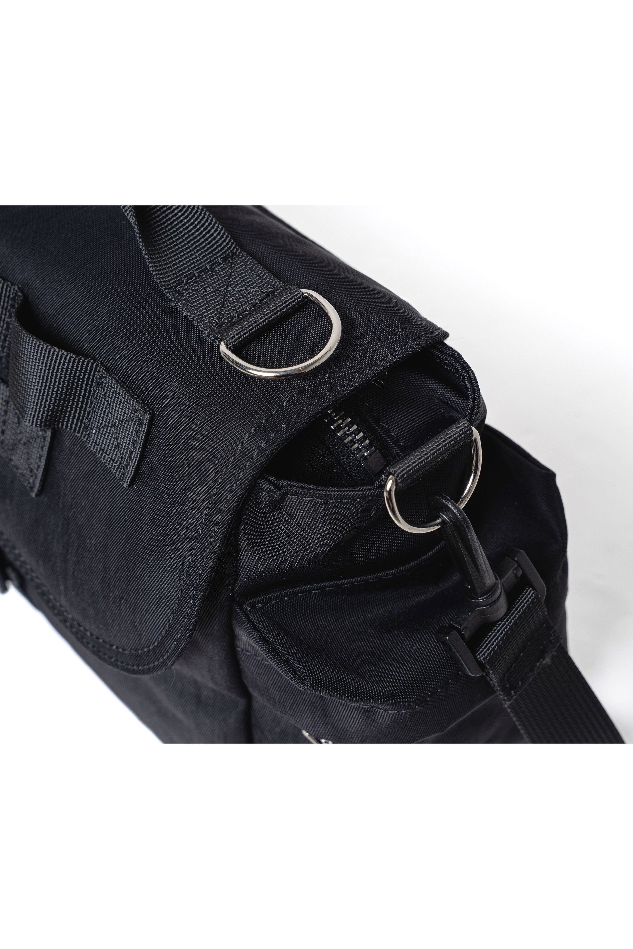 Messenger Bag - Black｜.at