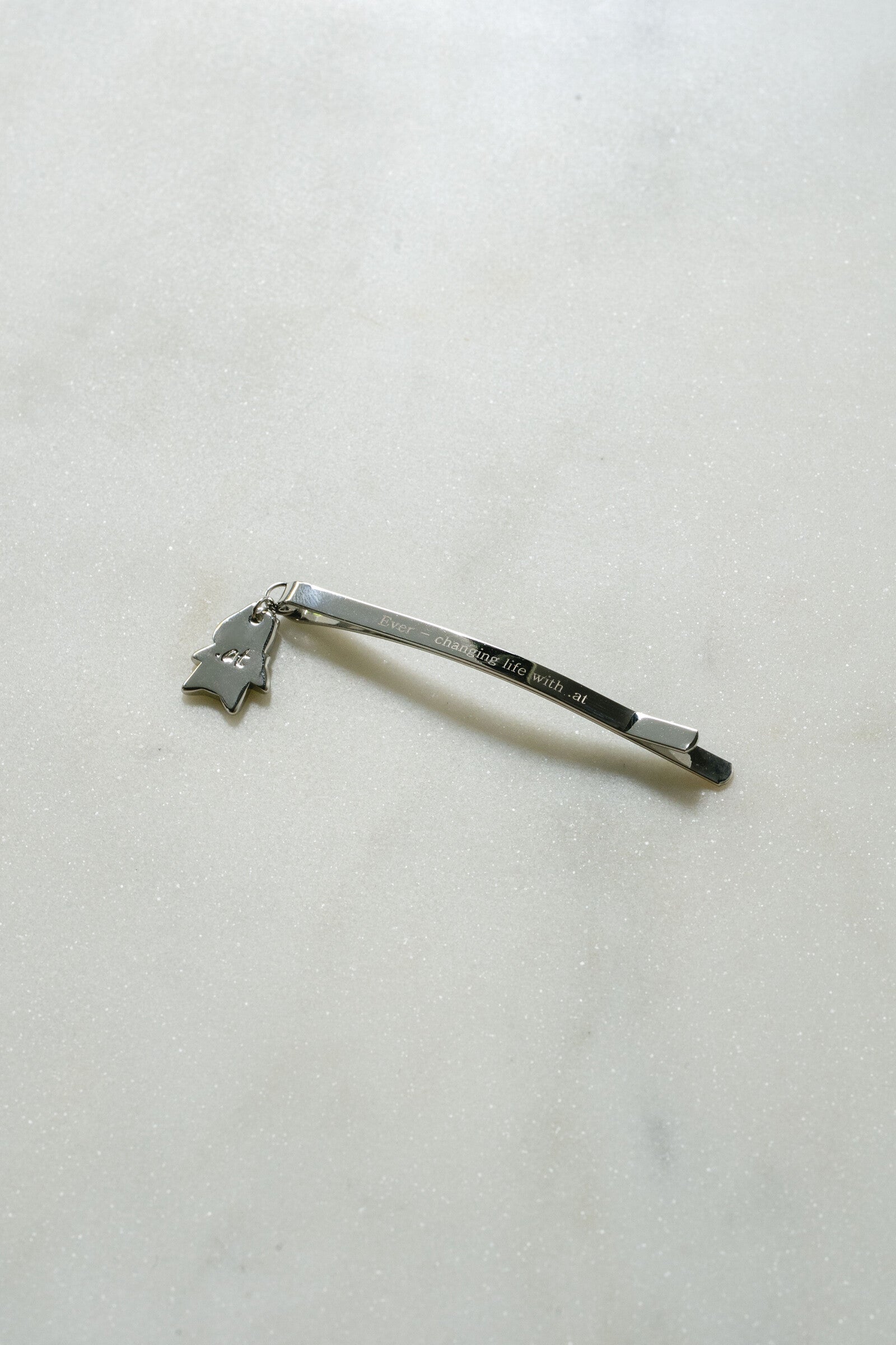 .at - adora-charm hairpin - Silver 01