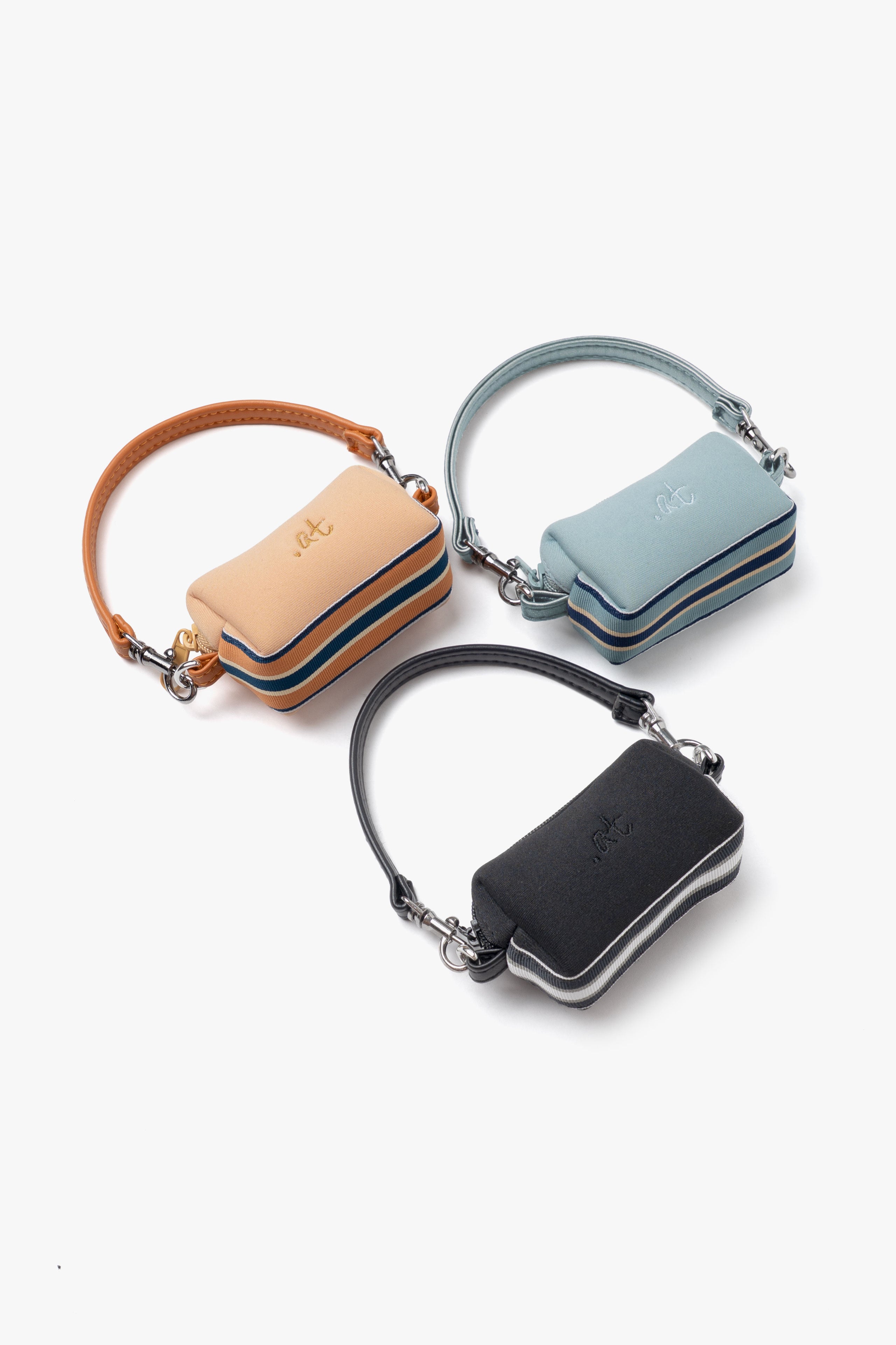 【数量限定】.at-Stripe Tape Square Pouch Nano - Black