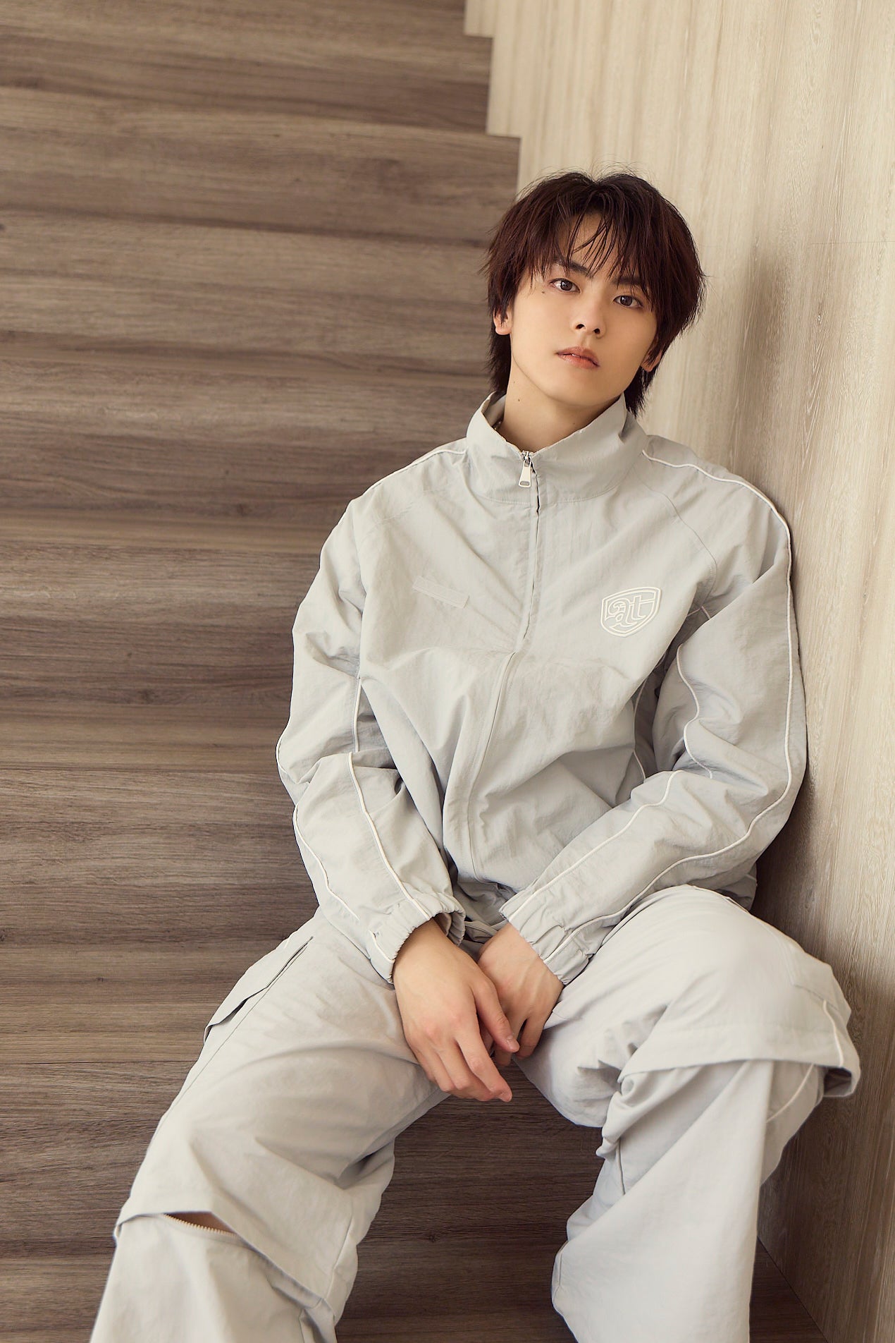 【数量限定】.at-Nylon Piping Moutain Jacket - Gray