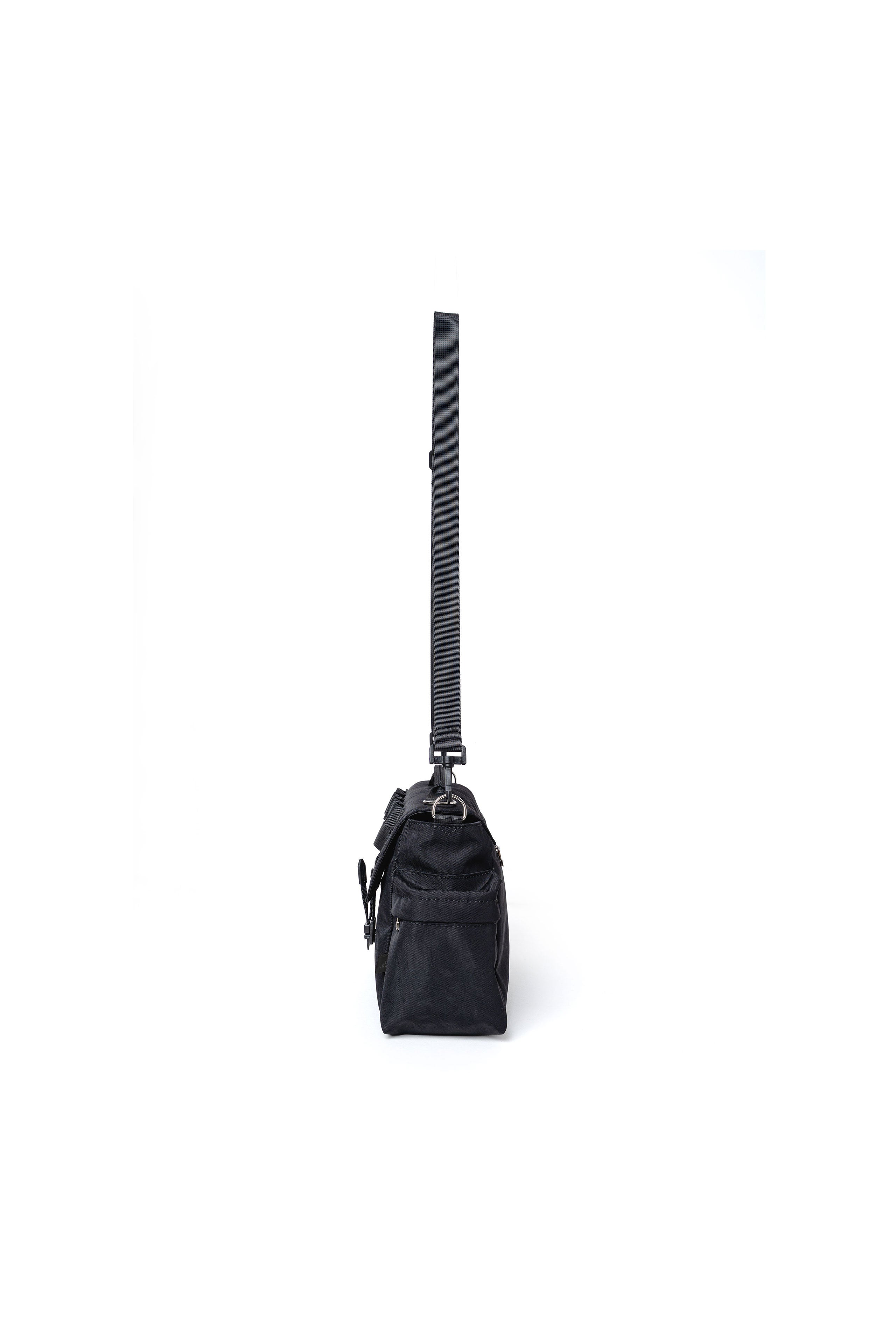 .at - Messenger Bag - Black