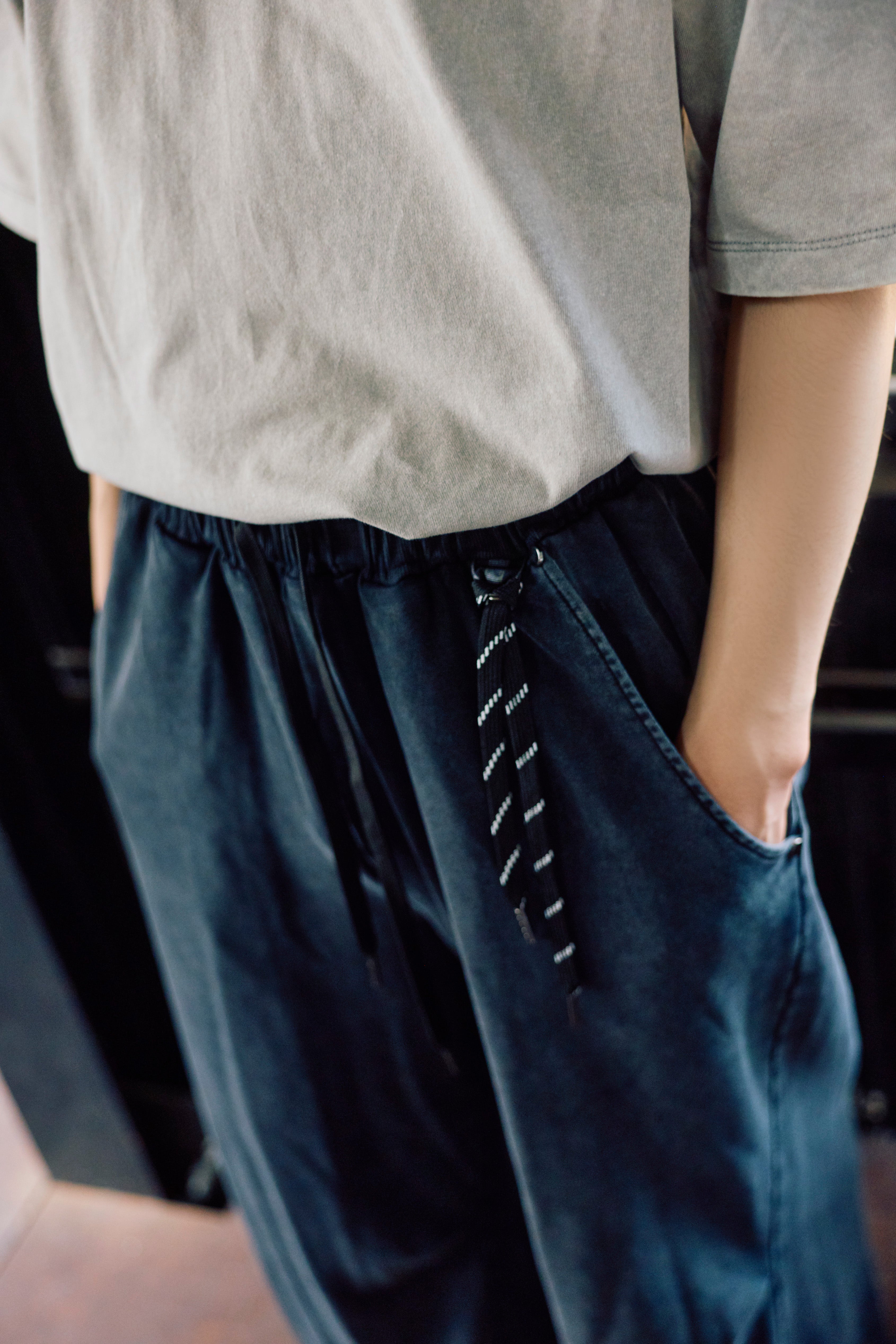 .at - Garment Wash Wide Pants - Ink Black