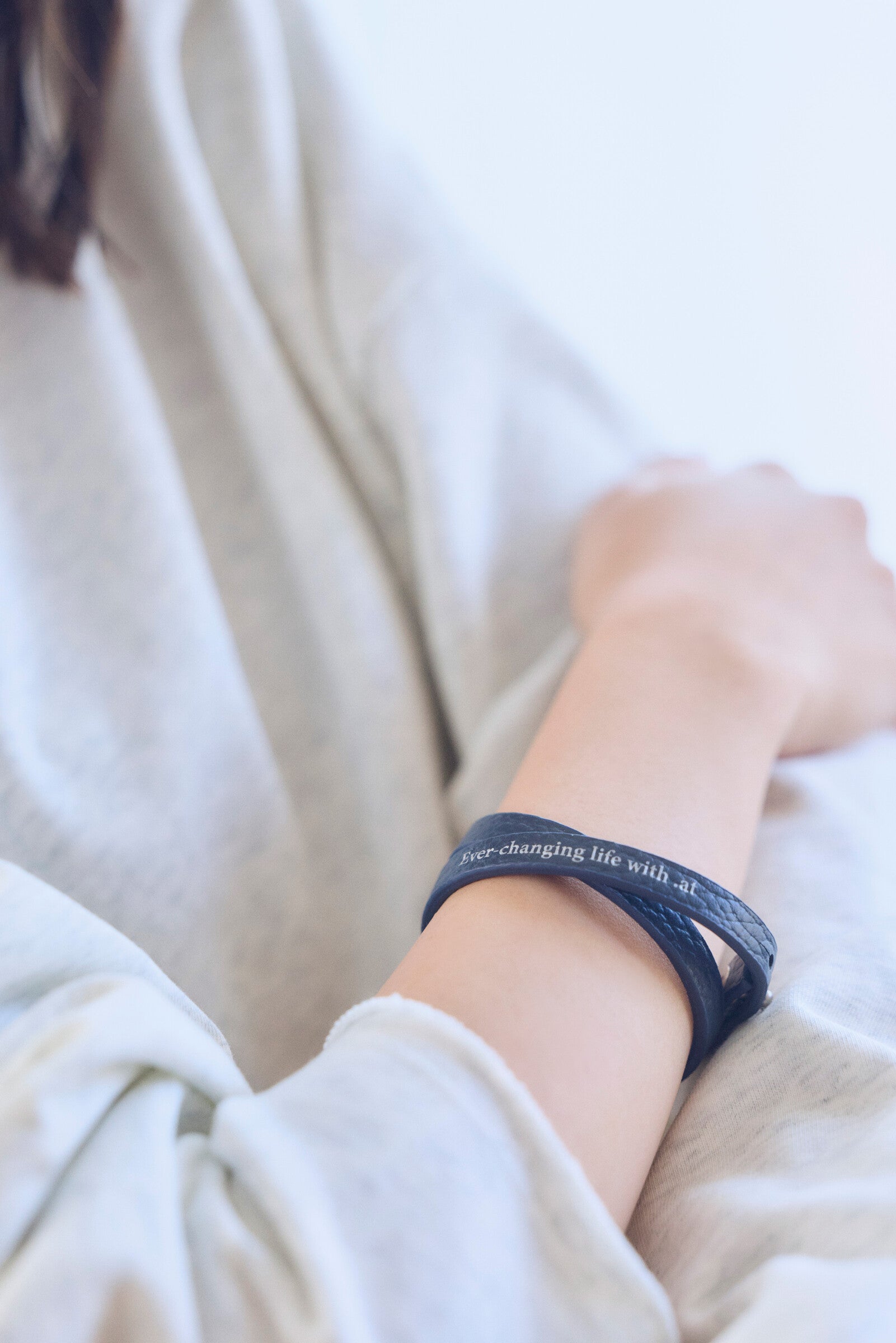 .at - double-wrap leather bracelet - Navy